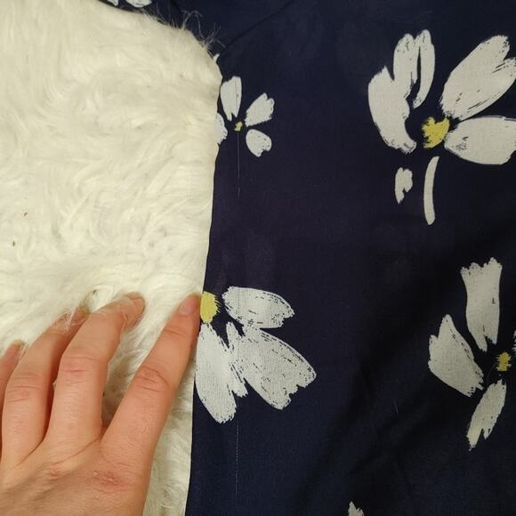 Liz Claiborne Size Medium M Rayon Blue White Polka Dot Blouse Top Sleeveless - Picture 10 of 14